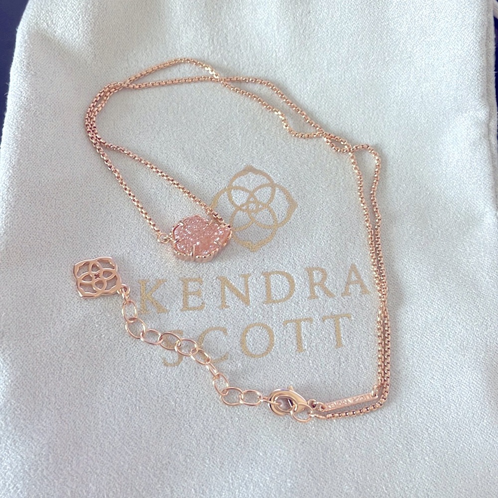 Kendra Scott Tess rose gold drusy necklace